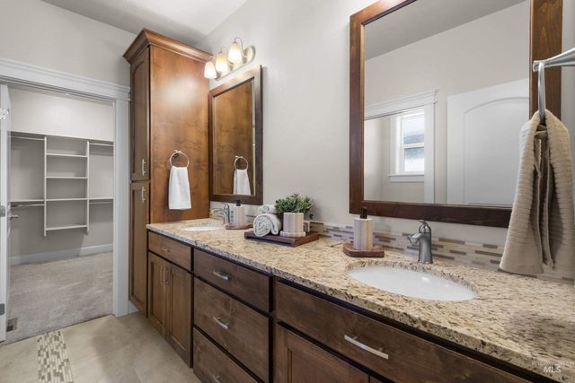 1505 E Summerplace Street, Meridian, ID 83646