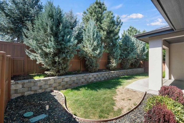1505 E Summerplace Street, Meridian, ID 83646