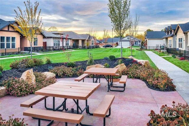 1505 E Summerplace Street, Meridian, ID 83646