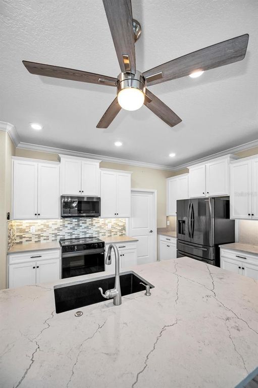 Image 16 of property listing at 31763 CABANA RYE AVENUE, San Antonio, FL 33576