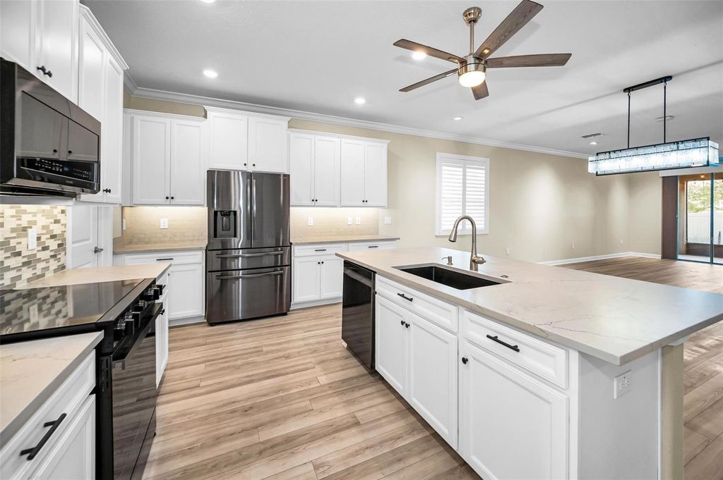 Image 20 of property listing at 31763 CABANA RYE AVENUE, San Antonio, FL 33576