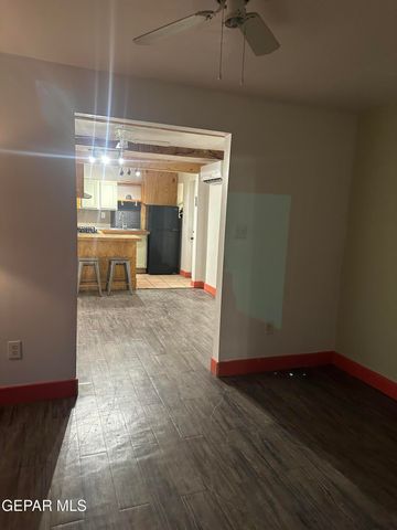 4004 Trowbridge Rear, El Paso, TX 79903