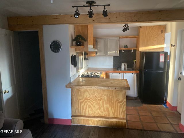 4004 Trowbridge Rear, El Paso, TX 79903