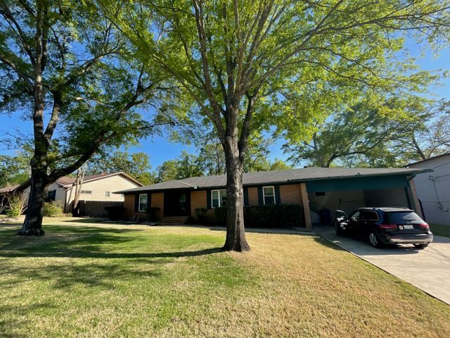 107 Bluebird, Mt Pleasant, TX 75455