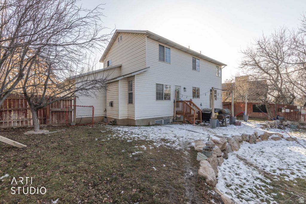 Image 33 of property listing at 1731 E 2825 N, Layton, UT 84040