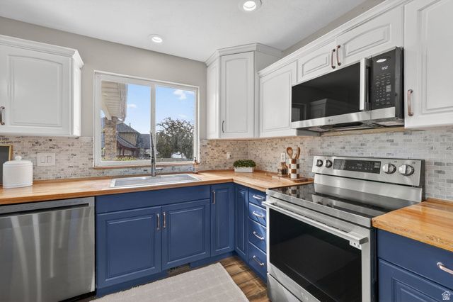 13981 S BARNEYS PEAK CIR, Herriman, UT 84096