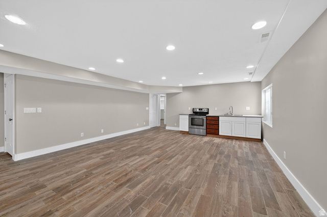 13981 S BARNEYS PEAK CIR, Herriman, UT 84096