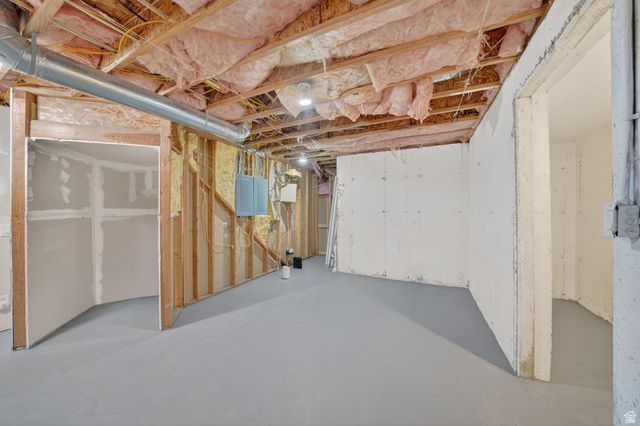 13981 S BARNEYS PEAK CIR, Herriman, UT 84096