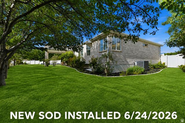 13981 S BARNEYS PEAK CIR, Herriman, UT 84096