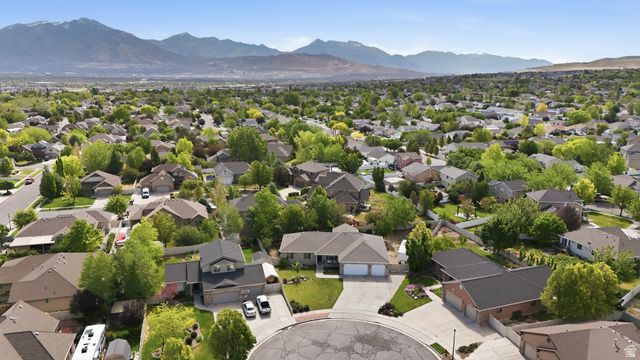 13981 S BARNEYS PEAK CIR, Herriman, UT 84096