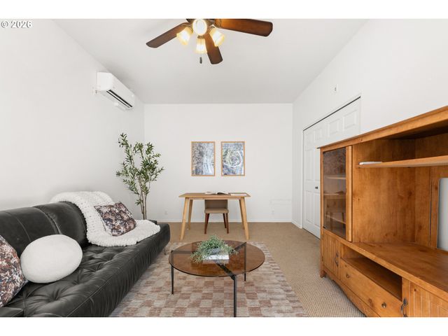 13385 Sw KINGSTON Pl, Portland, OR 97223