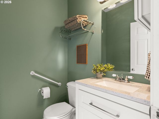 13385 Sw KINGSTON Pl, Portland, OR 97223