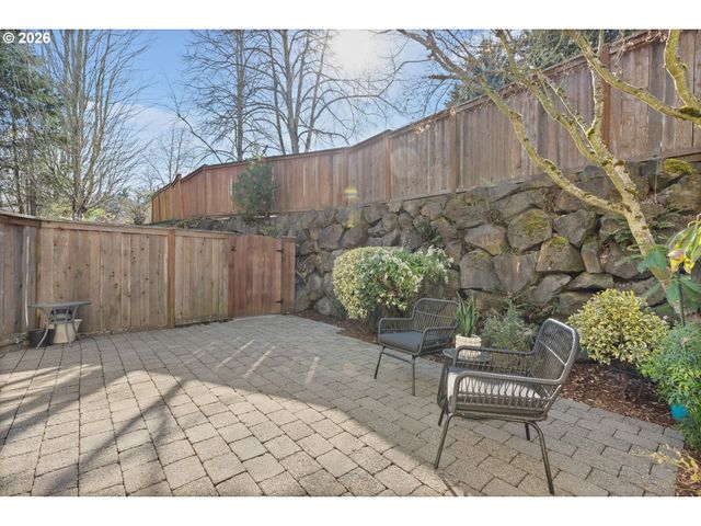 13385 Sw KINGSTON Pl, Portland, OR 97223