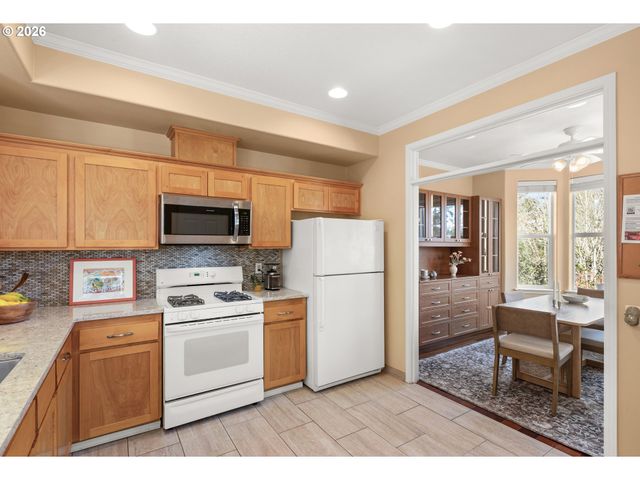 13385 Sw KINGSTON Pl, Portland, OR 97223