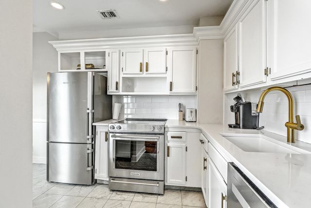 1 King Street 603, Charleston, SC 29401