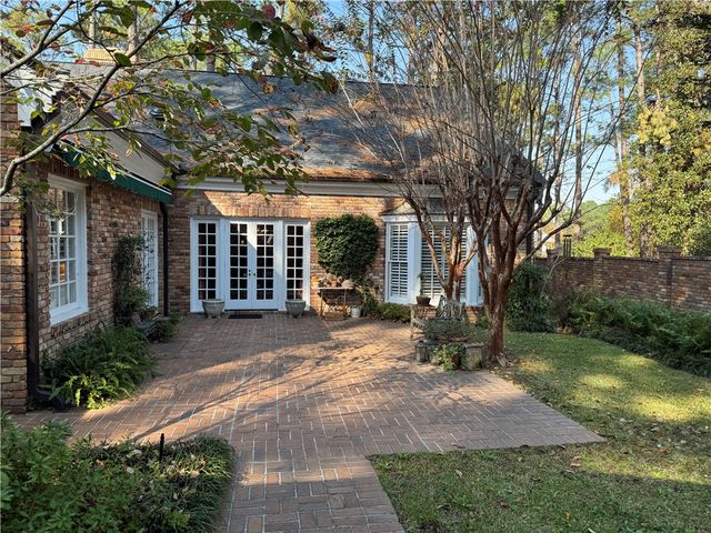 804 Cherokee Circle, Waycross, GA 31501