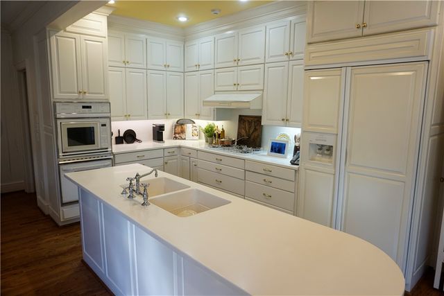 804 Cherokee Circle, Waycross, GA 31501