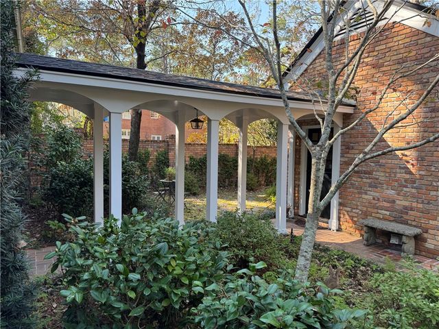 804 Cherokee Circle, Waycross, GA 31501