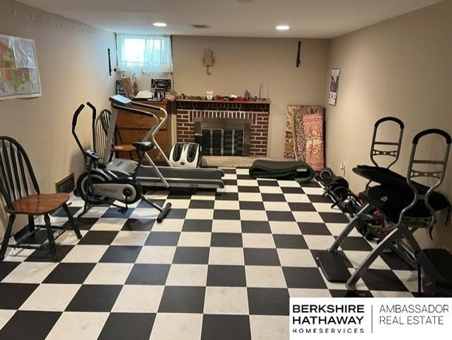 956 S 48th Street, Lincoln, NE 68510