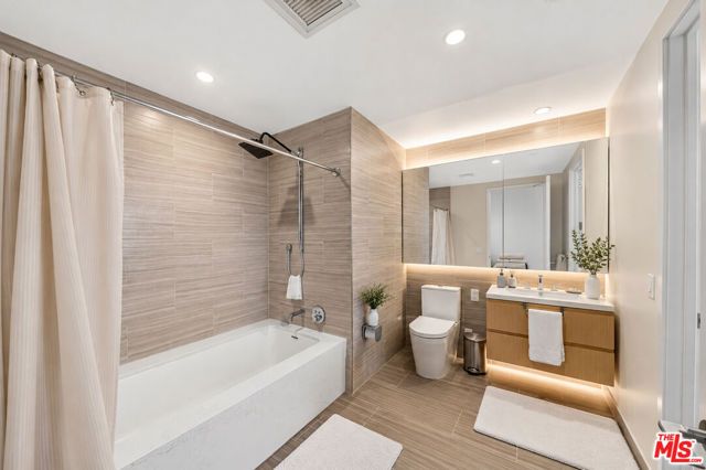 877 Francisco Street 1611, Los Angeles, CA 90017