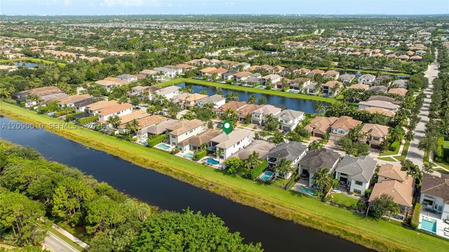9529 Eden Roc Ct, Delray Beach, FL 33446