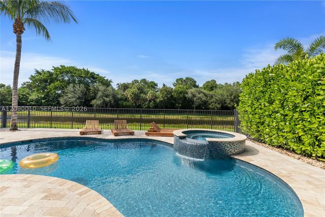 9529 Eden Roc Ct, Delray Beach, FL 33446