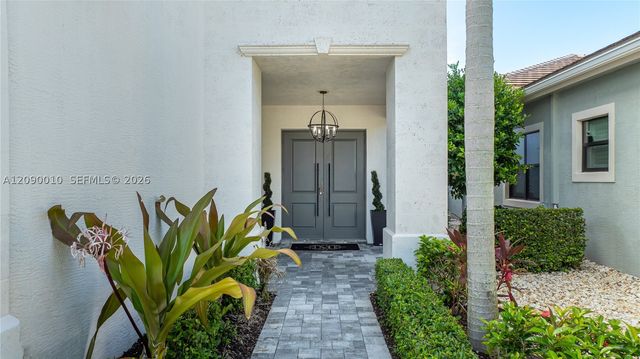 9529 Eden Roc Ct, Delray Beach, FL 33446