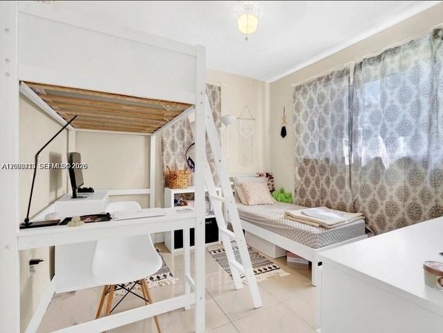 6930 SW 12th St 0, Pembroke Pines, FL 33023