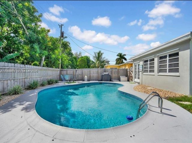 6930 SW 12th St 0, Pembroke Pines, FL 33023