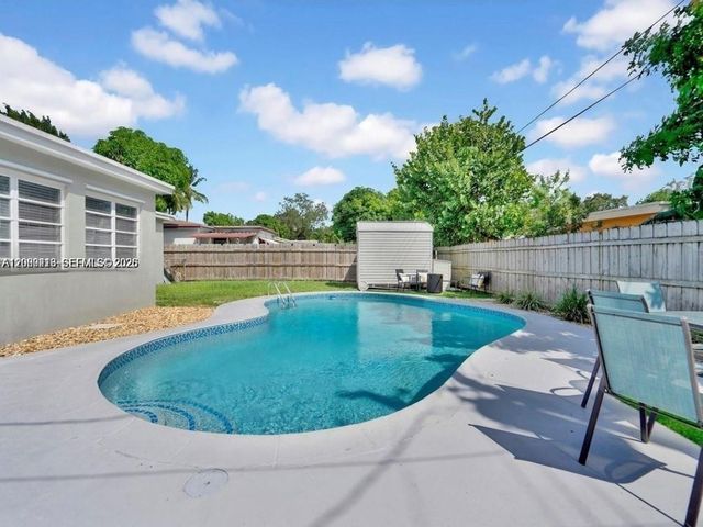 6930 SW 12th St 0, Pembroke Pines, FL 33023