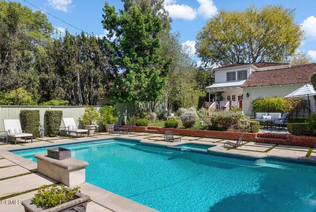 263 Glen Summer Road, Pasadena, CA 91105