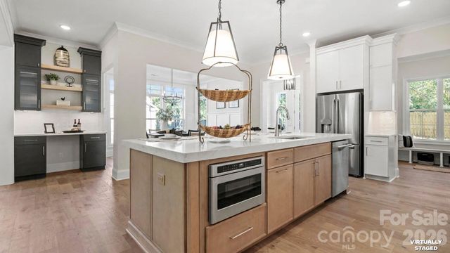 6918 Alexander Road, Charlotte, NC 28226