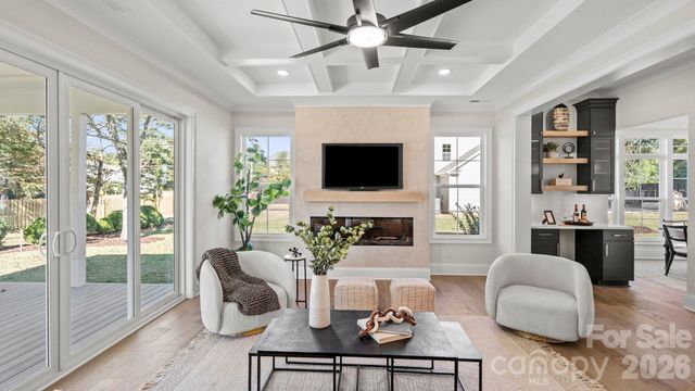 6918 Alexander Road, Charlotte, NC 28226