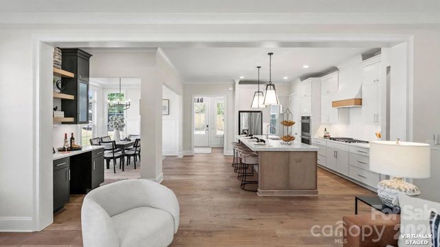 6918 Alexander Road, Charlotte, NC 28226