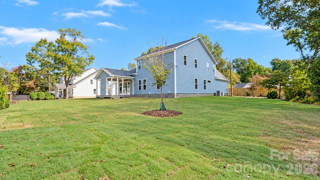 6918 Alexander Road, Charlotte, NC 28226