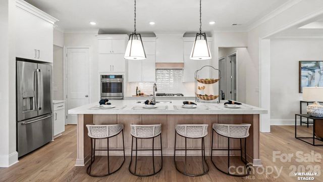 6918 Alexander Road, Charlotte, NC 28226