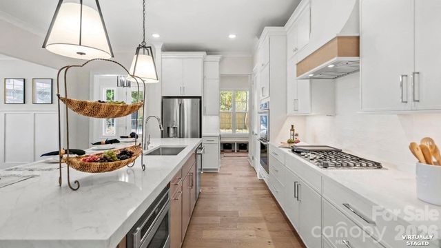 6918 Alexander Road, Charlotte, NC 28226