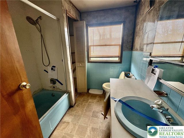 211 Fireline Road, Bowmanstown Boro, PA 18071