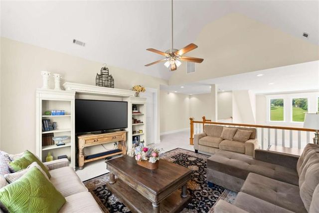 526 Orchard Drive, Clarkesville, GA 30523