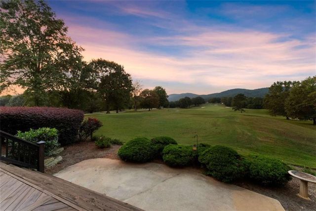 526 Orchard Drive, Clarkesville, GA 30523