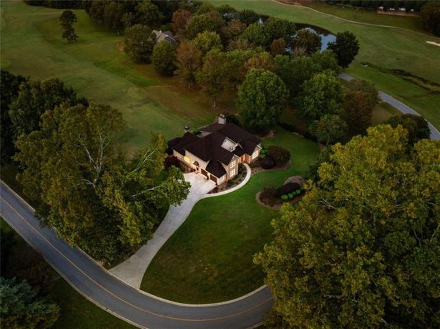 526 Orchard Drive, Clarkesville, GA 30523