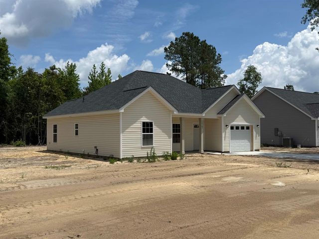 10562 W Highway 19, Loris, SC 29569