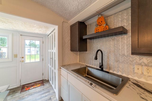 58 North Street, Westville, IN 46391