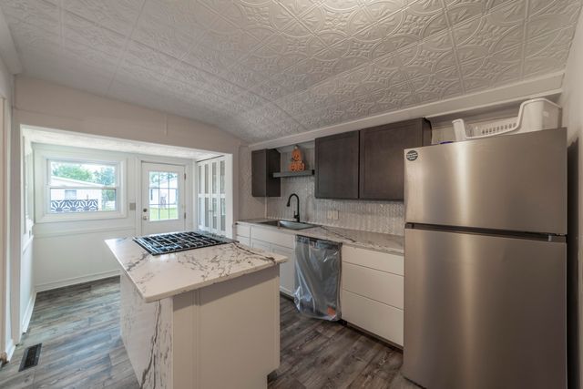 58 North Street, Westville, IN 46391