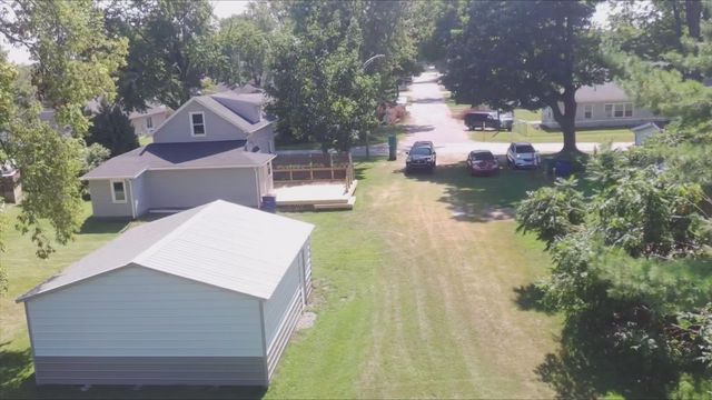 58 North Street, Westville, IN 46391
