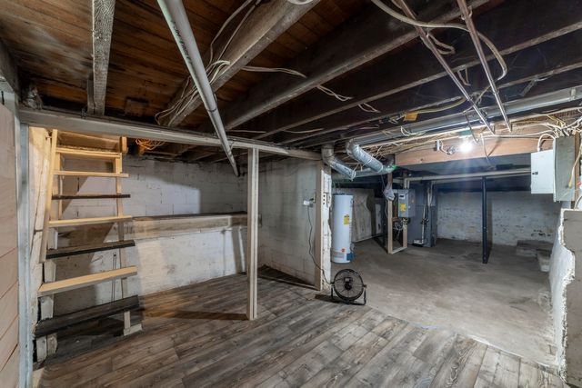58 North Street, Westville, IN 46391