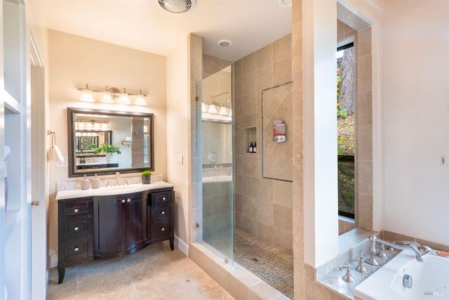 522 Meadowood Ln, St. Helena, CA 94574