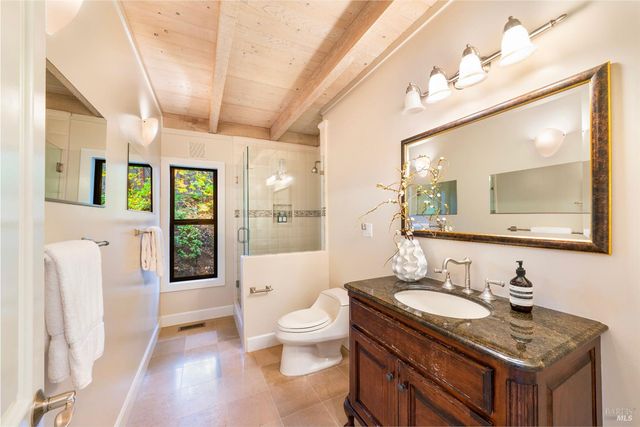 522 Meadowood Ln, St. Helena, CA 94574