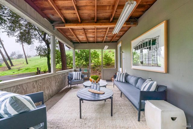 522 Meadowood Ln, St. Helena, CA 94574