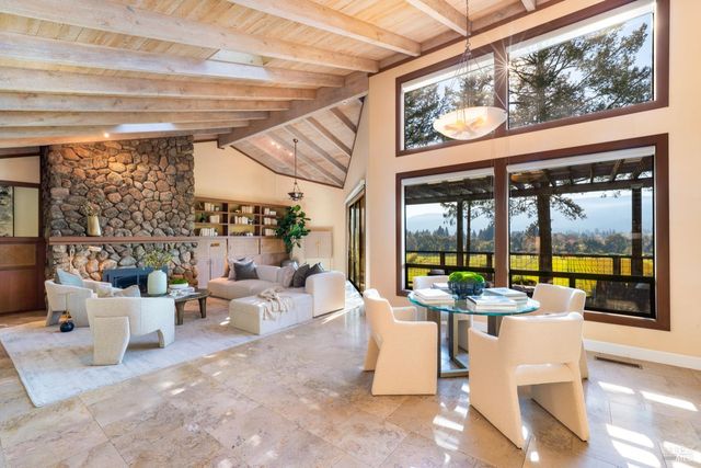 522 Meadowood Ln, St. Helena, CA 94574